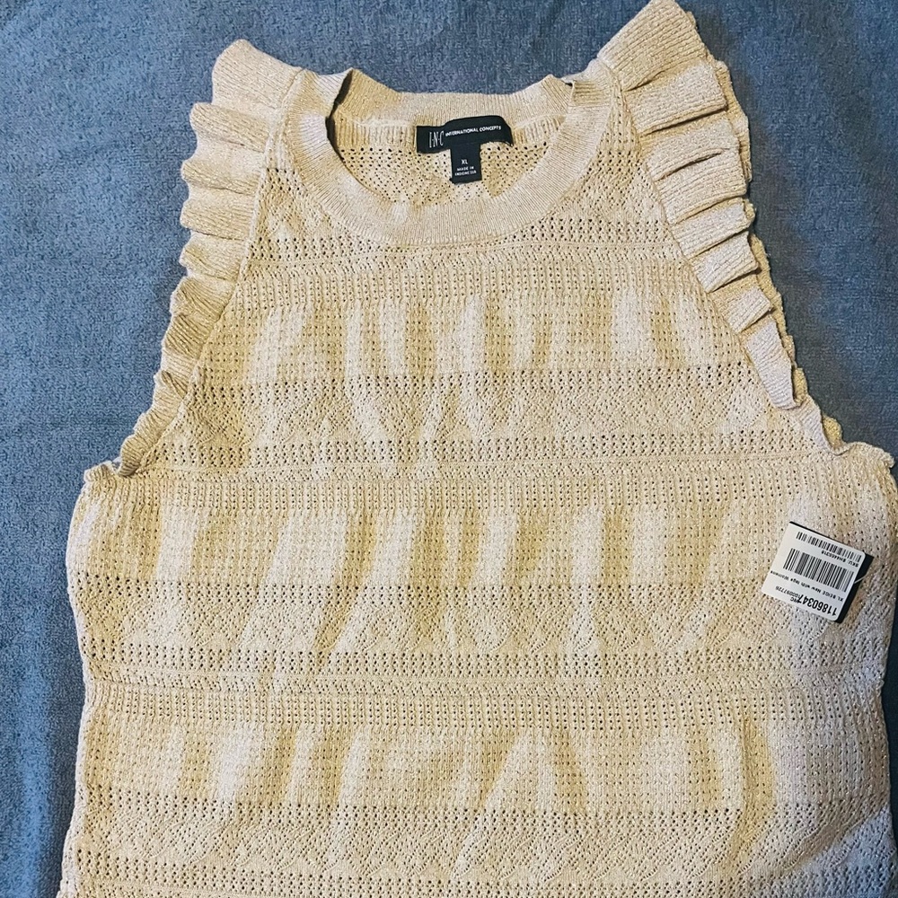 Knit Tank Top w/Flutter arm & Gold thread highlights